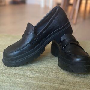 Patina Black Women's Loafers